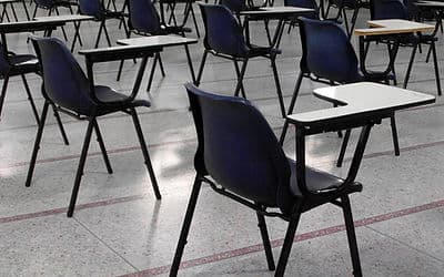 ม.112 กับคดีอีหยังวะ : How to ออกข้อสอบยังไงให้โดนฟ้อง ม. 112