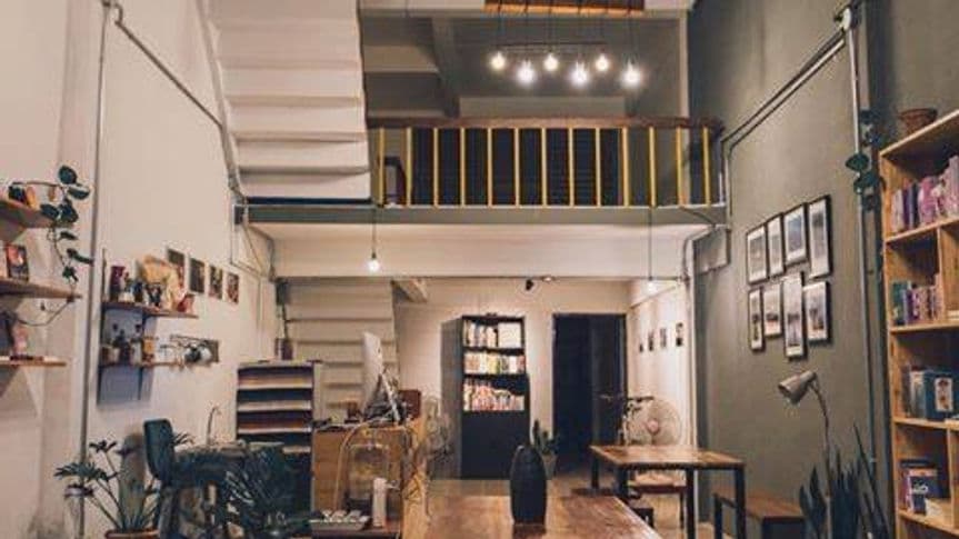 พนมบุ๊คสโตร์ : โรงหนังสือแห่งความสุขตั้งแต่จุดเริ่มต้น